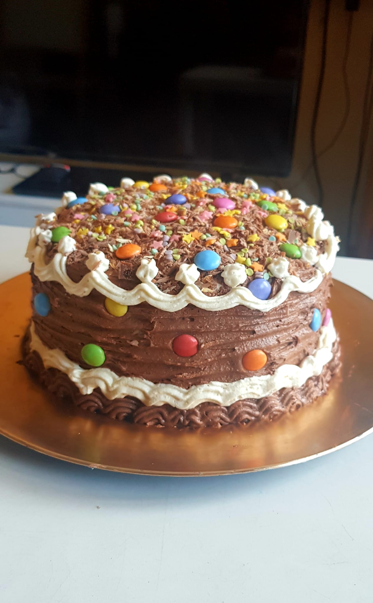 Choco Smarties Fun Cake - Image 1